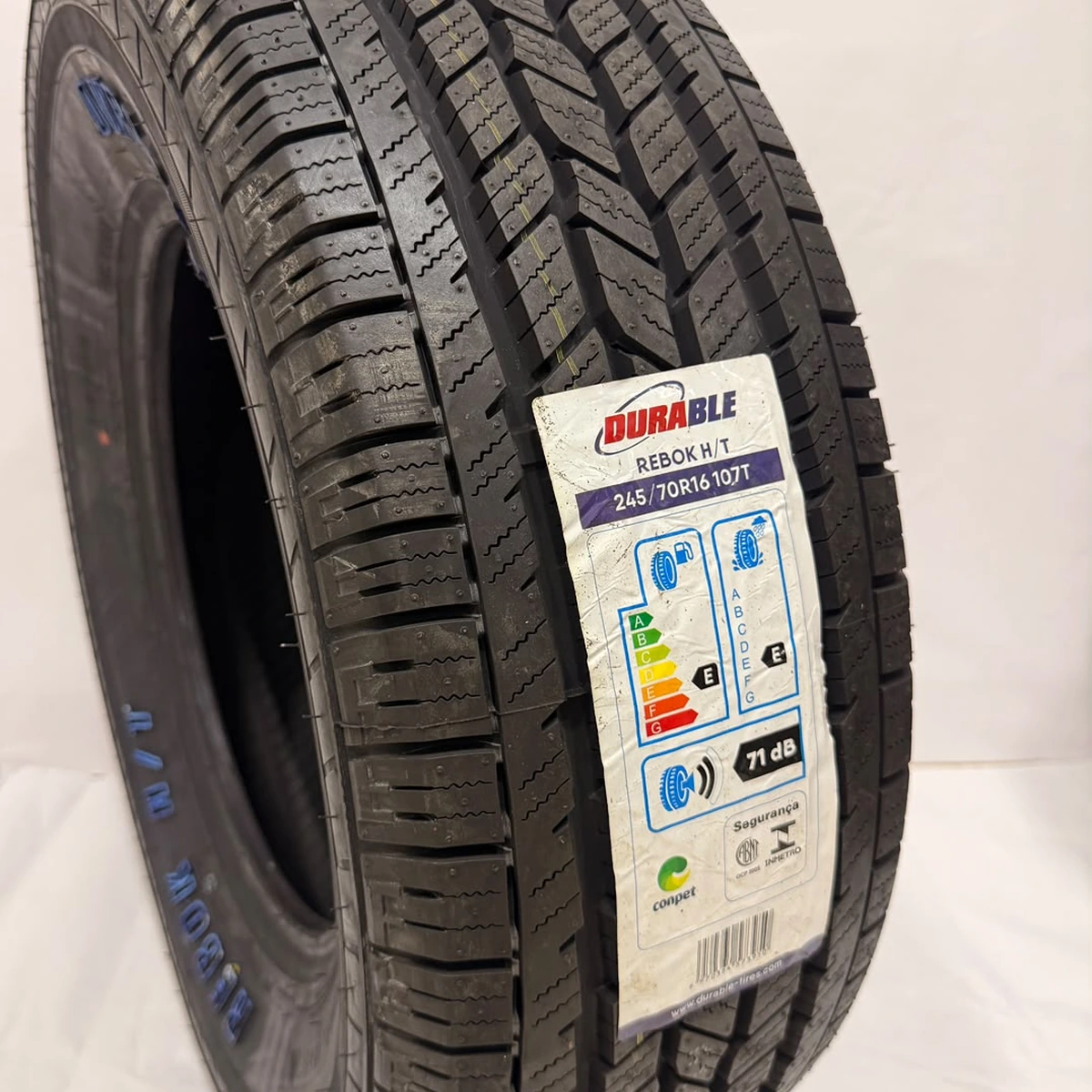 Rebok H/T 245/70 R16